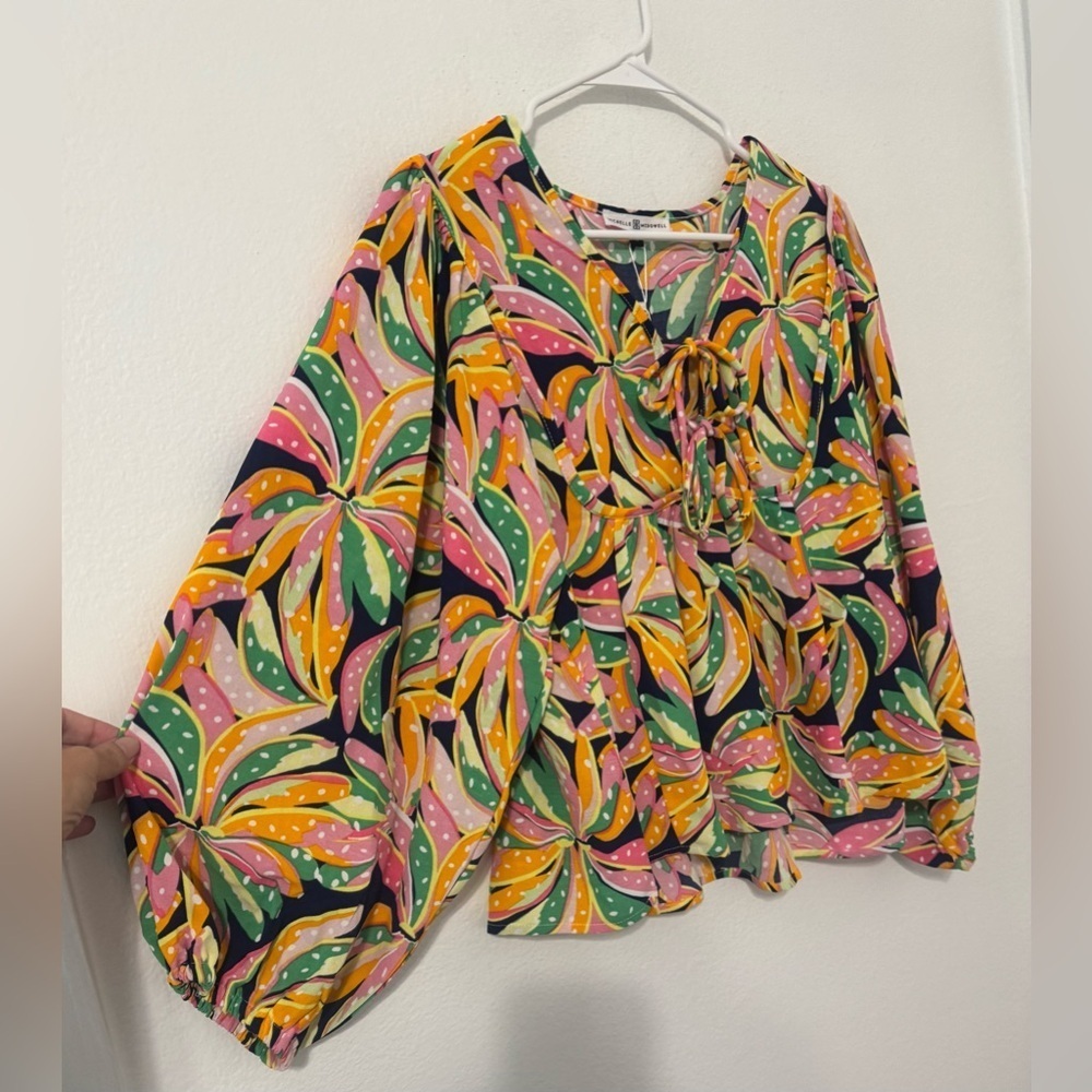 MICHELLE MCDOWELL Vivey Top In Going Bananas Flowy Tiered Novelty NWT Small - Picture 4 of 10
